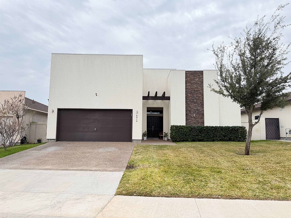 1st image of 6016 Vero Dr