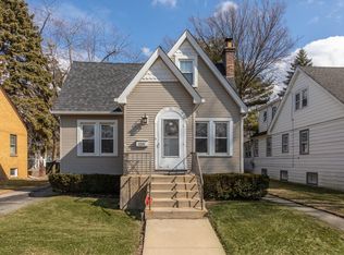 1291 Center St, Des Plaines, IL 60018