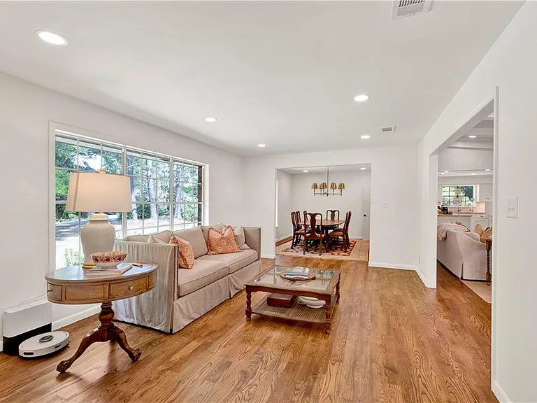 8960 Morphy Ave — Photo 14