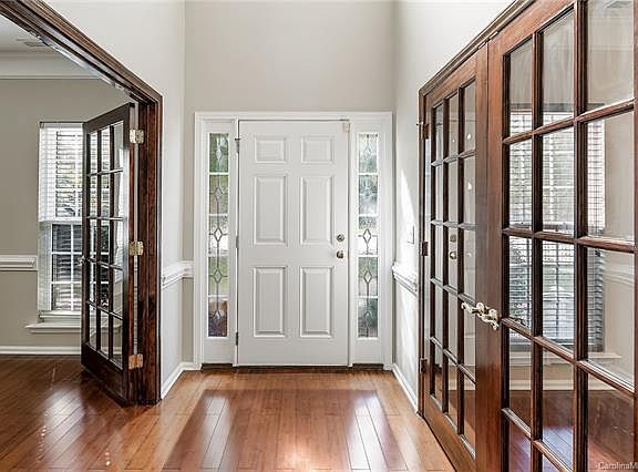 3rd image of 7790 Sedgebrook Dr E