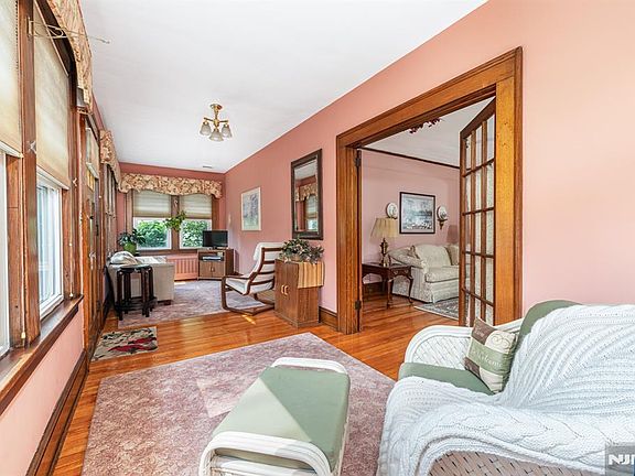 2nd image of 240 Orient Way