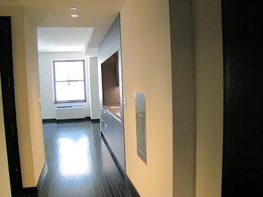 Rented by Kian Realty | media 33