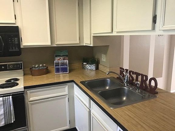 4th image of 8136 Mill Creek Cir #4D