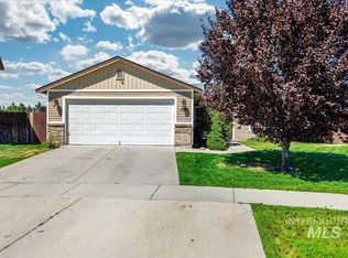 1990 E Deerhill Dr, Meridian, ID 83642