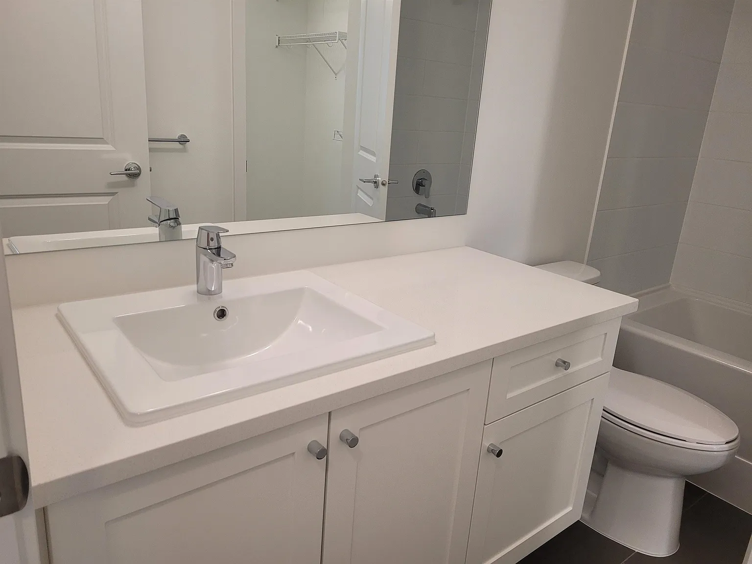2 bed, 620 sqft, $2,100 — Photo 4