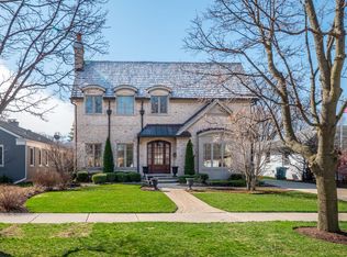 127 Joyce Pl, Park Ridge, IL 60068