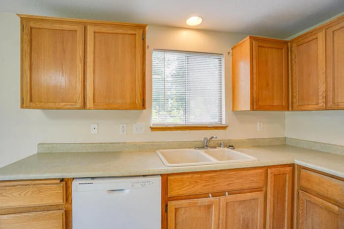 17205 NE 5th St — Photo 15