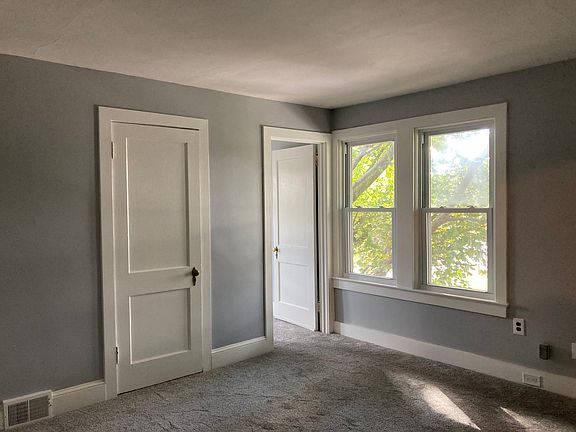 Living Room / Coat Closet