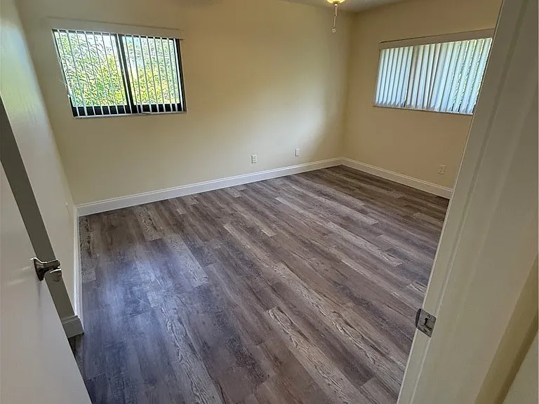 17426 Birchwood Ln #6 — Photo 2