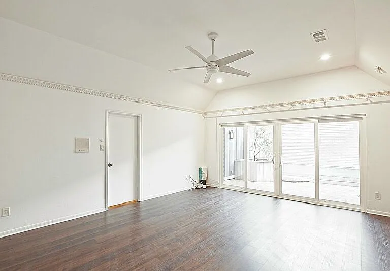 3217 Squireswood Dr — Photo 33
