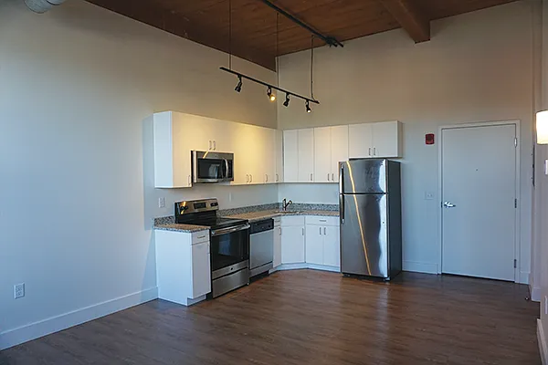 60 Water St #2009
