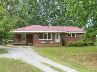 1060 N Highway 301 Hwy, Trenton, GA 30752
