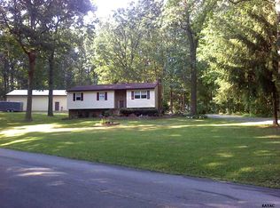 2060 Union Church Rd, Seven Valleys, PA 17360