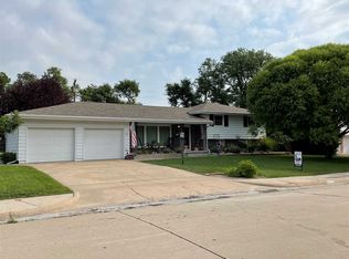 315 Skyline Ct, Hays, KS 67601