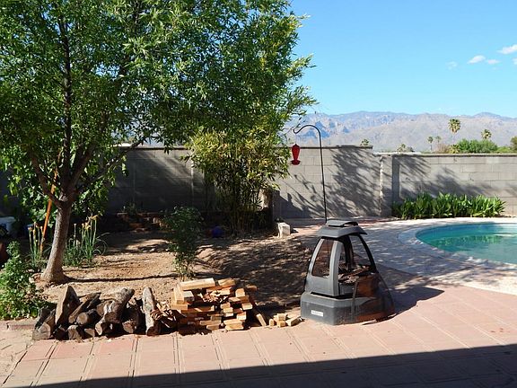 5th image of 8351 E Lee St