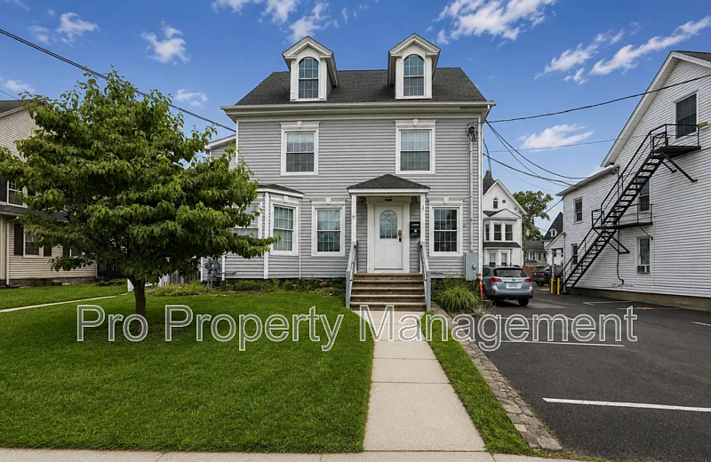 79 West St #2