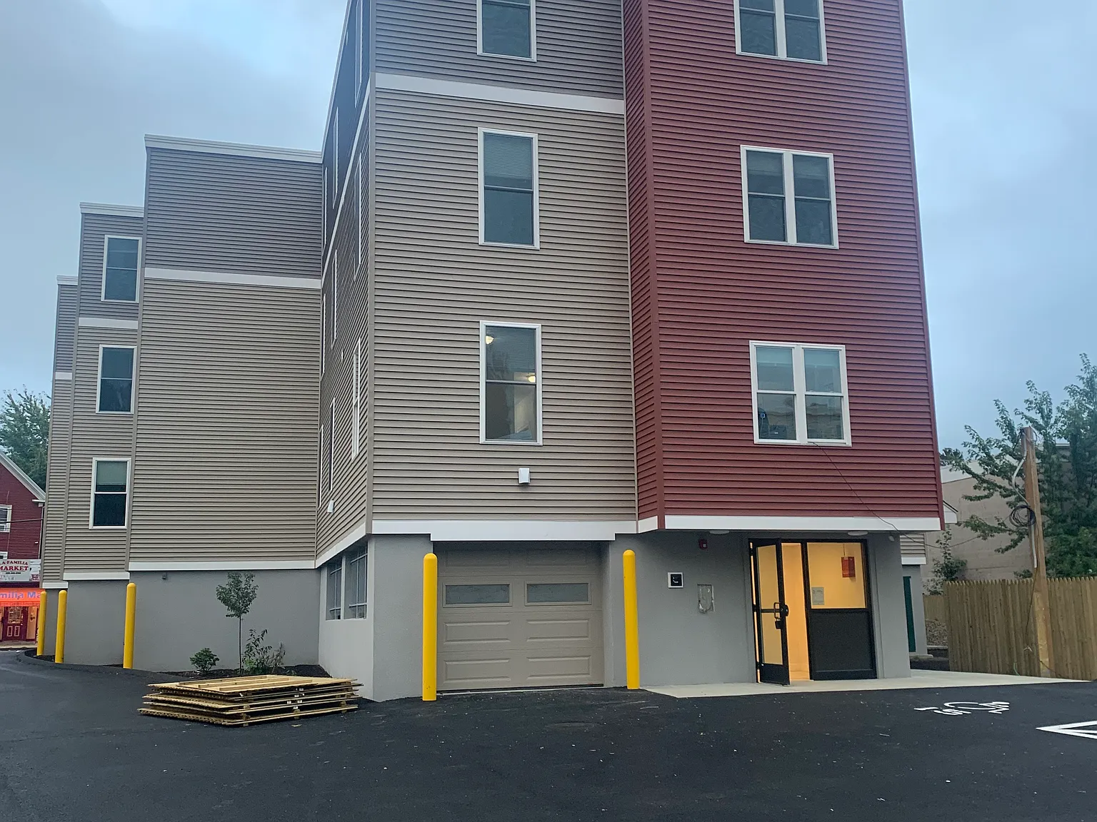 1 bed, 650 sqft, $2,000 — Photo 1