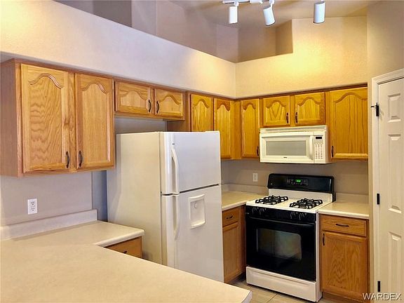 5th image of 8986 N Cactus Dr