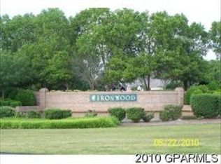 312 Golf View Dr, Greenville, NC 27834