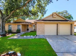 15707 Meadow Village Dr, Houston, TX 77095