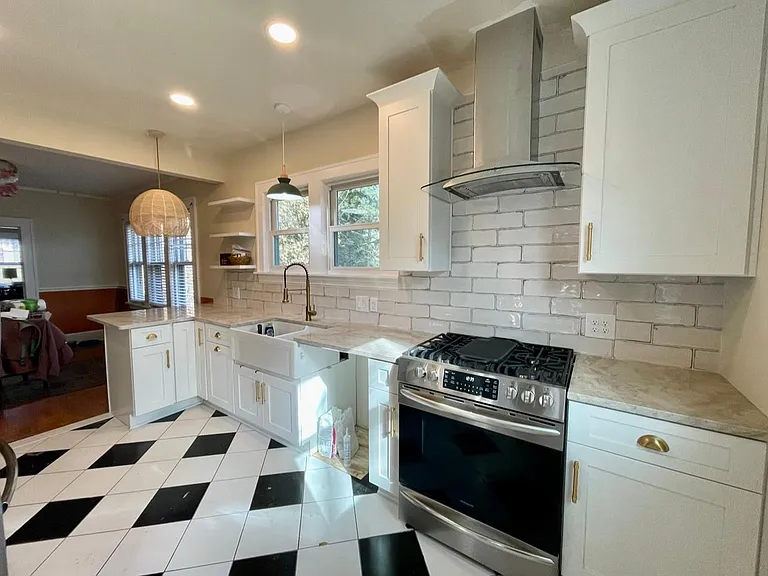 22 Fenner Ave — Photo 12
