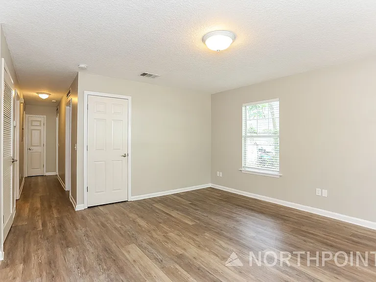 7860 Rondo Ave — Photo 2