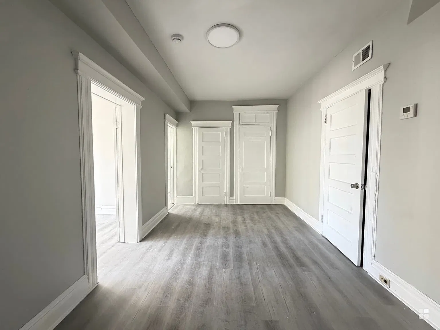 88 Pulaski St — Photo 2