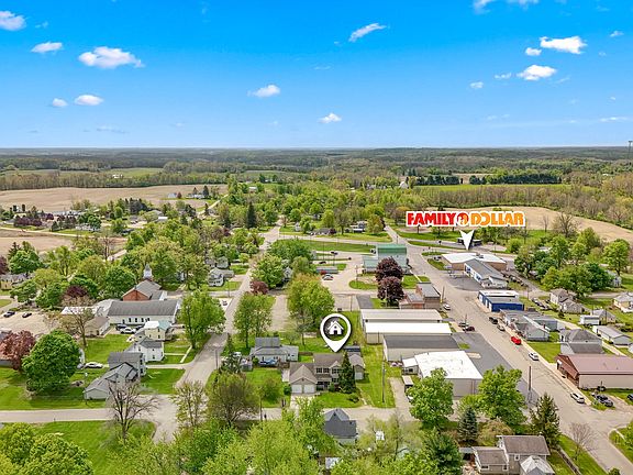 5th image of 9049 Hamilton Rd