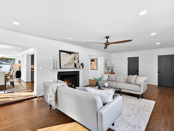 5th image of 118 Tindal Ave
