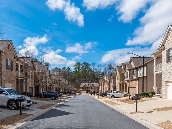 4th image of 350 Franklin Ln
