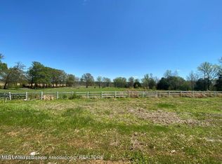 568 Laughter Rd S, Hernando, MS 38632