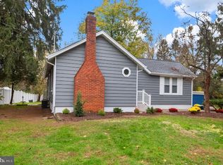 3 Wedel Ave, Mount Laurel, NJ 08054
