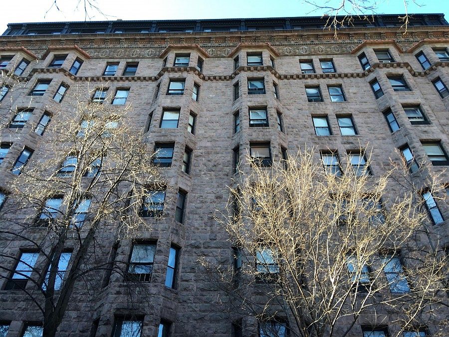 1st image of 2800 N Pine Grove Ave Unit 7J