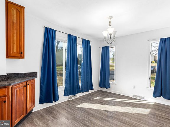 4th image of 10508 Ni River Dr
