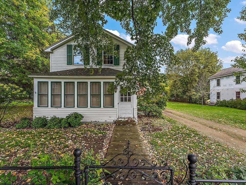1st image of 360 Plateau St
