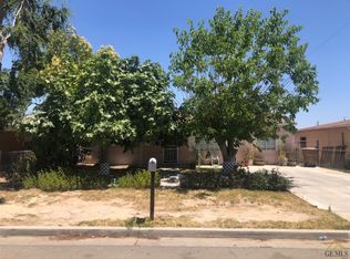 205 Hayslett Ave, Bakersfield, CA 93307
