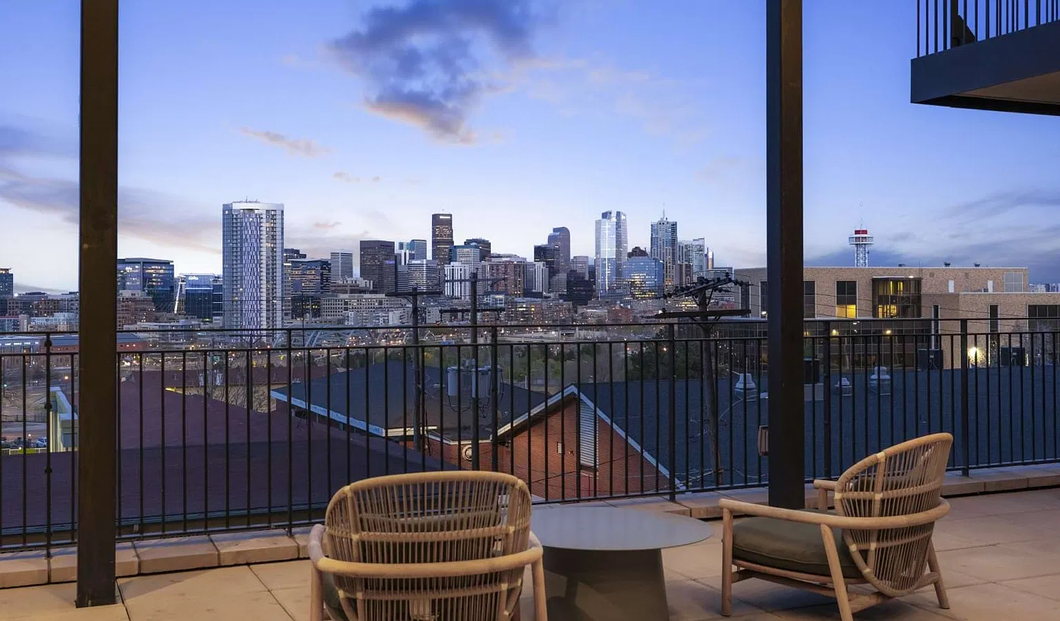 1 bed, 700 sqft, $2,200 — Photo 1