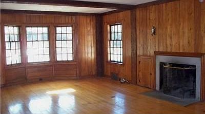 5th image of 4800 Kanawha Ave SE