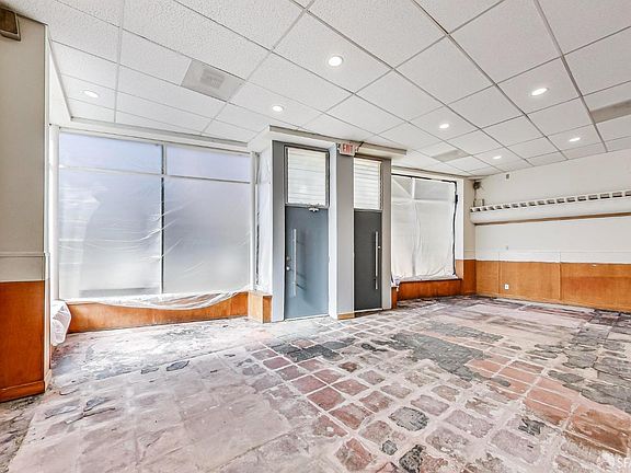 3rd image of 2811-2815 Telegraph Ave