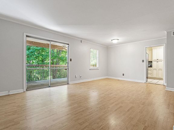 5th image of 2118 Montreat Ln