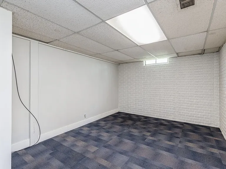 4126 Harris St — Photo 11