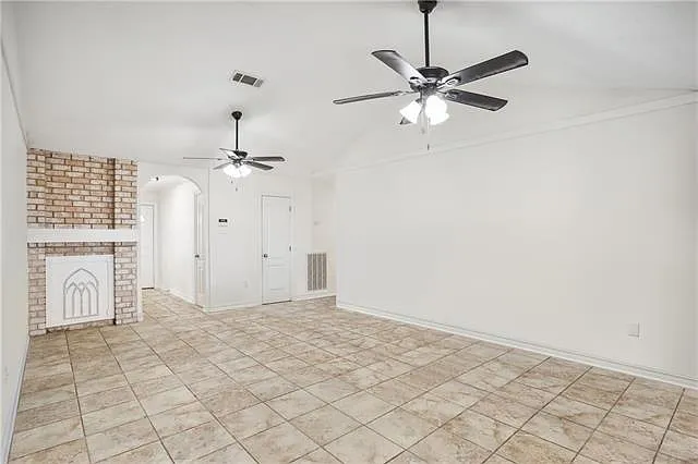 2 Schill Ave — Photo 11