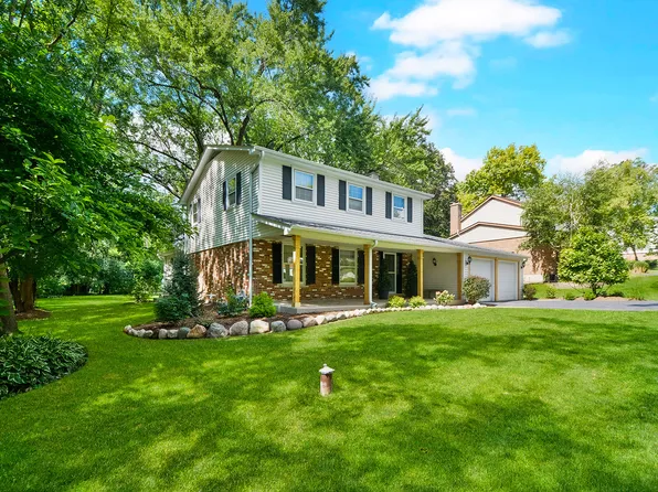 352 Windsor Ln, Inverness, IL 60010