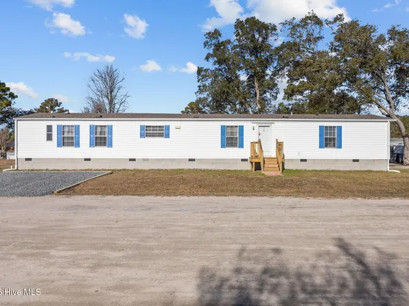 955 Pineclair Drive SW, Calabash, NC 28467