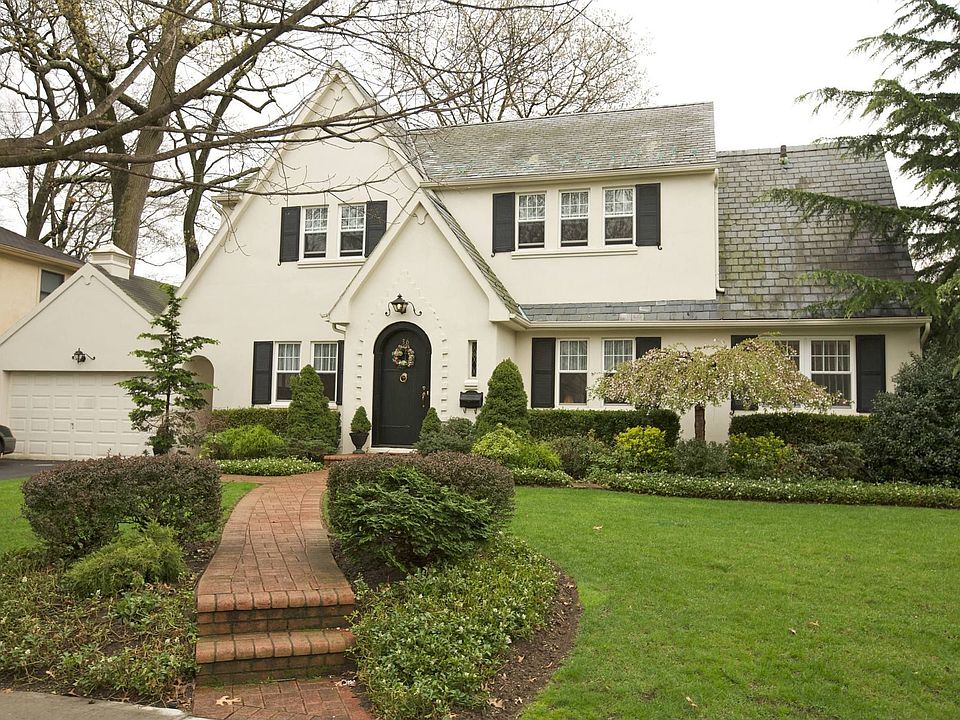 1st image of 36 Berkshire Rd