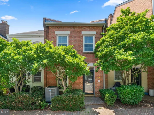 1150 N Pitt St, Alexandria, VA 22314