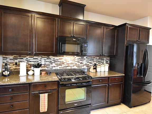 3rd image of 7809 Dearne Way