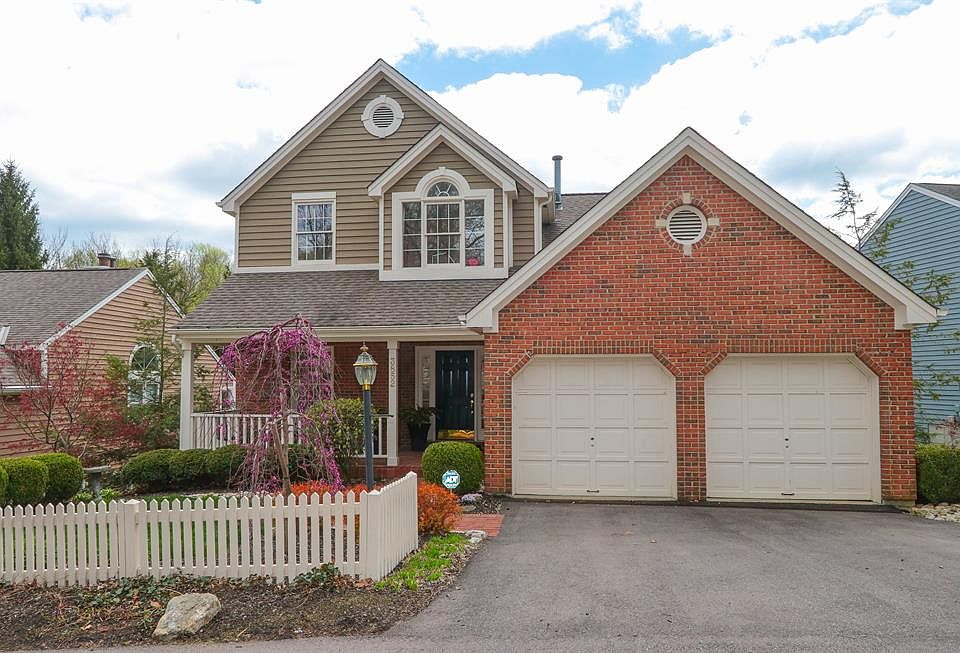 1st image of 3852 Chimney Hill Dr