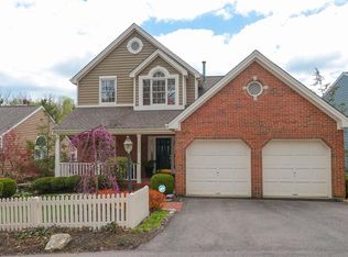 3852 Chimney Hill Dr, Cincinnati, OH 45241
