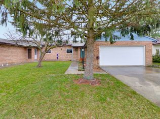 807 Mendota Dr #B, Champaign, IL 61820